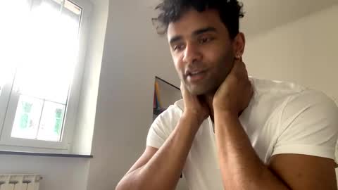 Memnon online show from March 2025 03:41:01 PM