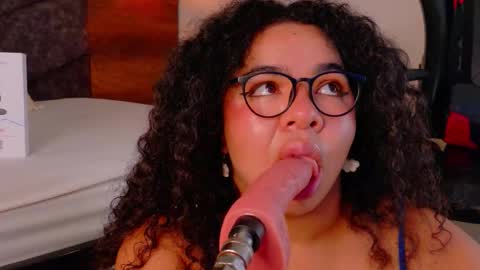  Memphis Williams  online show from March 2026 04:18:01 AM