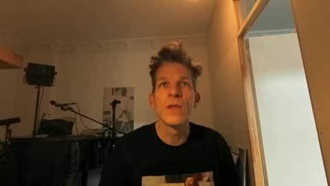 Snapshot of men2024again chatting on February 2025 08:28:02 AM Andres online show from February 2025 08:28:02 AM