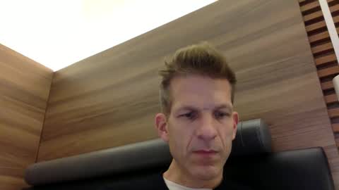 Snapshot of men2024again chatting on October 2025 12:22:02 PM Andres online show from October 2025 12:22:02 PM