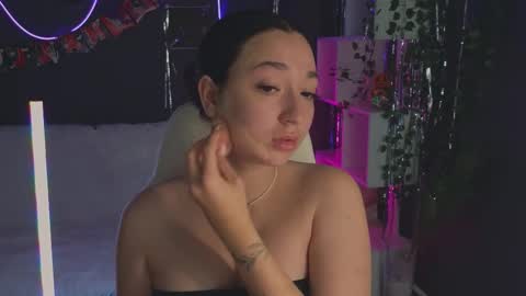 Mencialo online show from October 2025 02:01:02 AM