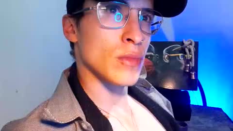 Snapshot of menyy666 chatting on November 2025 08:26:01 AM Giorggio Fragacci online show from November 2025 08:26:01 AM