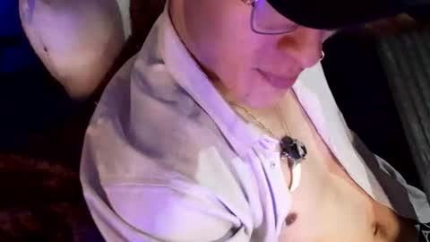Snapshot of menyy666 chatting on April 2026 06:38:01 AM Giorggio Fragacci online show from April 2026 06:38:01 AM