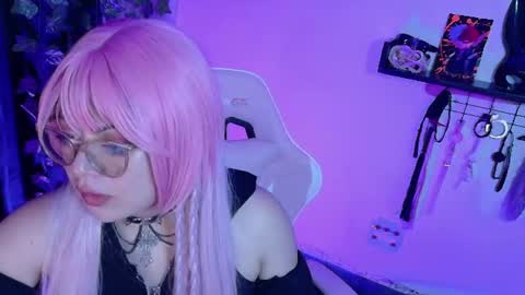 Snapshot of meow_cat4 chatting on June 2026 06:51:02 PM Cata online show from June 2026 06:51:02 PM