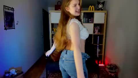 Snapshot of meow_k1tty chatting on June 2026 06:23:02 AM Flora Next stream November 17th at 6 GMT online show from June 2026 06:23:02 AM
