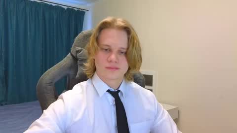 Snapshot of meow_mickey chatting on March 2025 03:35:02 AM Mickey online show from March 2025 03:35:02 AM