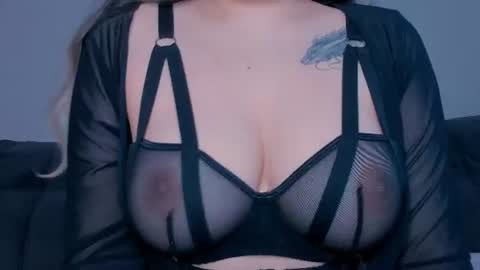 Snapshot of meow_rinnie chatting on July 2026 10:07:02 AM My links --- online show from July 2026 10:07:02 AM