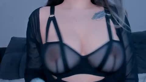 Snapshot of meow_rinnie chatting on July 2026 10:29:01 AM My links --- online show from July 2026 10:29:01 AM