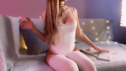 meowalice1 online show from December 2025 04:42:02 AM