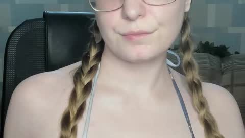 meowcr online show from March 2026 10:35:01 PM