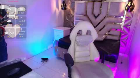    online show from November 2025 07:10:01 PM