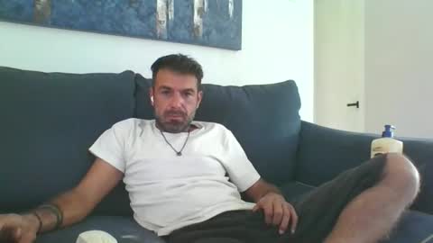 Mercedes190d online show from November 2025 03:22:01 PM