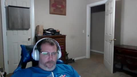 Snapshot of mercer1977 chatting on July 2026 06:32:01 PM mercer1977 online show from July 2026 06:32:01 PM