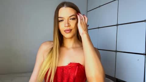 Snapshot of meridethvilca chatting on April 2026 11:37:01 AM Rina online show from April 2026 11:37:01 AM