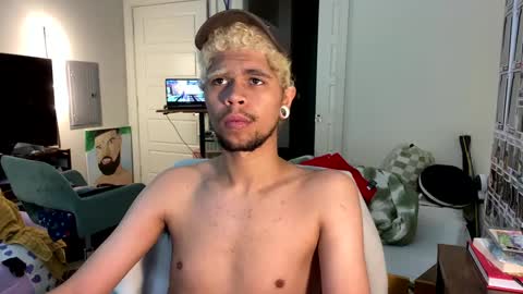 Merlinz Magic online show from February 2025 05:07:02 PM