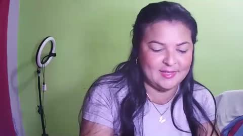 Snapshot of merlis0x chatting on November 2025 10:53:02 PM merlis0x online show from November 2025 10:53:02 PM