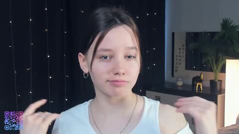 Lollita online show from March 2025 02:04:02 PM