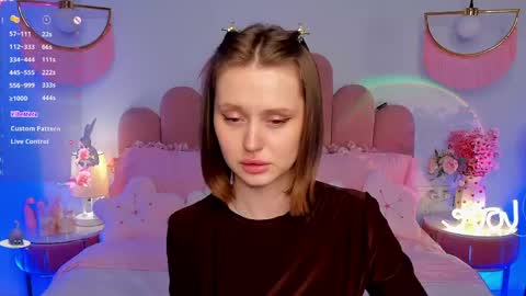 Snapshot of merylew chatting on May 2026 10:36:01 AM Anna online show from May 2026 10:36:01 AM