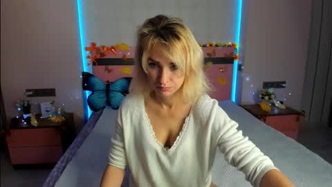 Snapshot of merymidnight chatting on October 2025 06:09:01 AM merymidnight online show from October 2025 06:09:01 AM