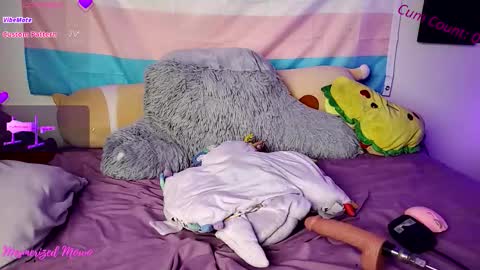 mesmerized_mowo online show from February 2026 01:38:01 AM