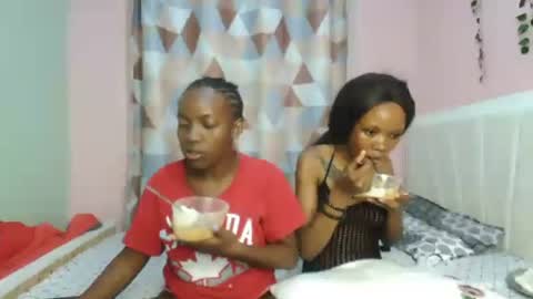 Snapshot of messyluna chatting on May 2026 11:01:02 PM meggy and bree online show from May 2026 11:01:02 PM