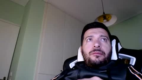 FunnyTimeHere online show from November 2025 05:50:01 AM