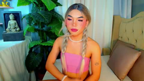 myka online show from October 2025 01:41:01 PM