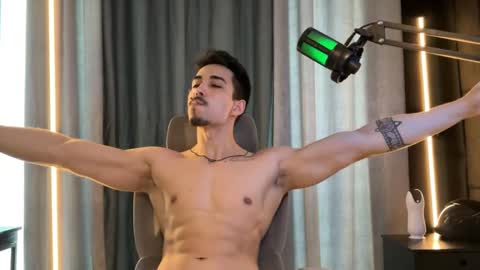 mettew22cm online show from November 2025 07:58:01 PM