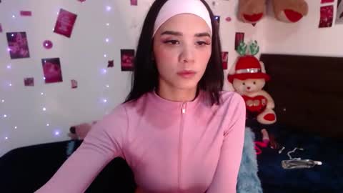 meygan_ online show from November 2025 01:48:01 AM