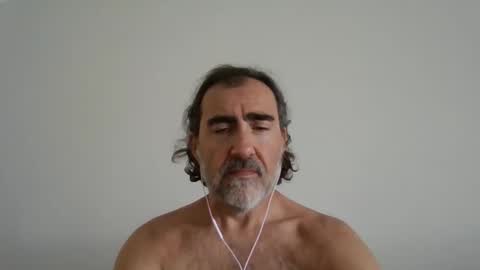 DaddyBear4U online show from May 2026 06:28:02 PM