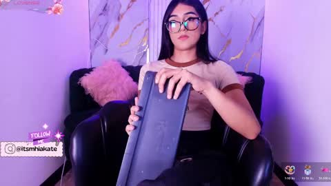 Snapshot of mhia_kate chatting on April 2026 11:59:01 AM Mhia Kate online show from April 2026 11:59:01 AM