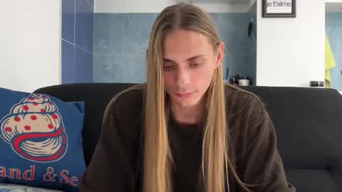 Misha online show from December 2025 02:12:02 PM