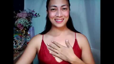 Mia online show from December 2025 02:44:01 PM