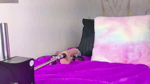 Mia Blonde online show from October 2025 08:15:02 PM