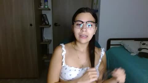 Mia online show from February 2026 01:54:01 AM