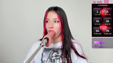 Mia adams  online show from December 2024 07:36:01 PM