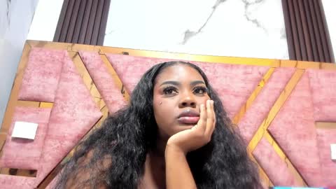 Mia online show from April 2026 11:32:01 AM