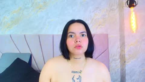 Snapshot of mia_candy_0 chatting on May 2026 12:02:02 PM Mia online show from May 2026 12:02:02 PM