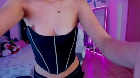Snapshot of mia_clay1 chatting on June 2026 08:51:01 PM Mia online show from June 2026 08:51:01 PM