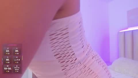 mia_corner online show from February 2026 07:04:02 AM