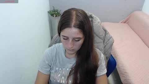 Mia online show from February 2026 01:49:02 PM