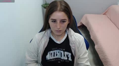 Mia online show from February 2026 01:51:01 PM