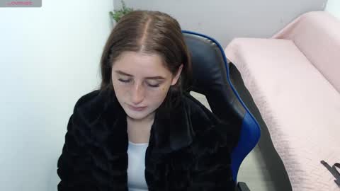 Mia online show from February 2026 02:25:02 PM