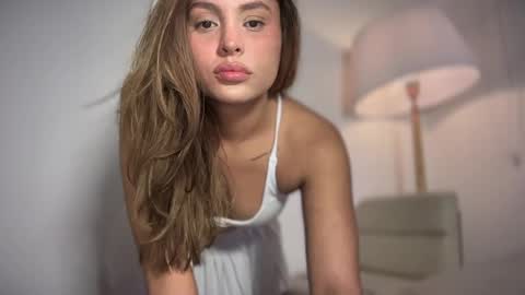 Snapshot of mia_ferrer777 chatting on May 2026 11:21:01 PM mia_ferrer777 online show from May 2026 11:21:01 PM