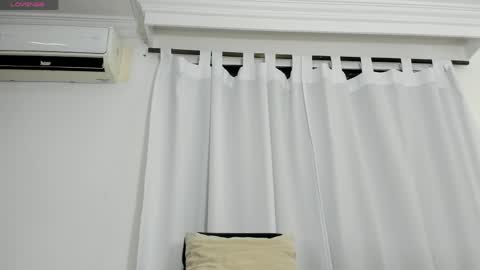 Snapshot of mia_hornny_ chatting on May 2026 04:07:02 AM mia_hornny_ online show from May 2026 04:07:02 AM