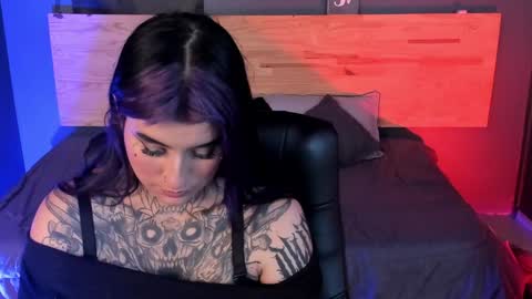 Val  online show from January 2025 11:10:01 PM