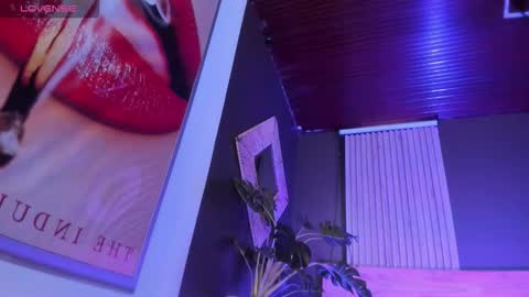 Val  online show from October 2025 02:26:02 PM