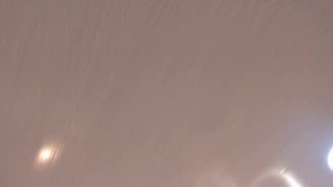 Mia online show from November 2025 02:33:01 AM