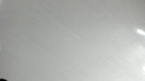 Mia online show from April 2026 02:17:01 AM