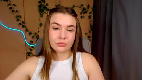 mia_lemm online show from May 2026 06:31:02 AM